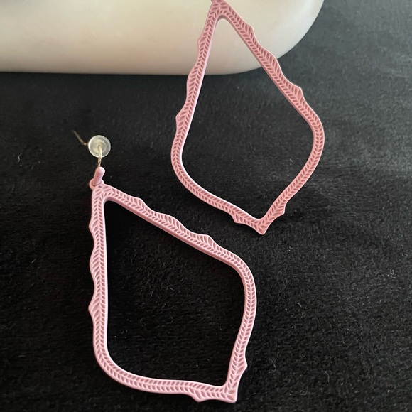 Kendra Scott Lilac Sophie Drop Earrings - Picture 1 of 4
